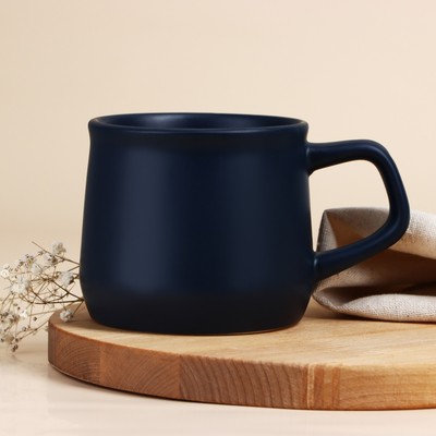 Кружка керамическая «Цветы», 380 мл, цвет синий