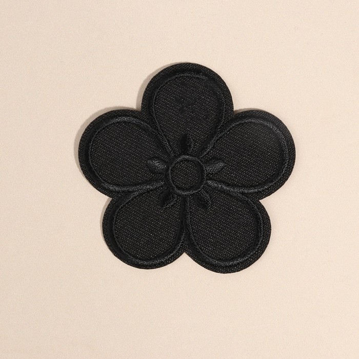 Термоаппликация «Цветок», 6 × 6 см, цвет чёрный