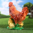 Садовая фигура "Курица с цыплятами" 33х28х14см - Фото 3