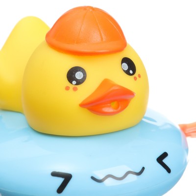 Заводная игрушка для ванны Крошка Я «Утёнок», с брызгалкой