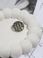 Пуговица металлическая на ножке «Орнамент», декоративная, d=25 мм, цвет белый, серебряный - Фото 4