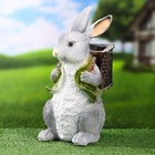 Фигурное кашпо "Заяц с корзиной" серый, 19х14х32см - фото 25418559