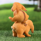 Фигурка полистоун «Зайки прыгуны», 9×13×19 см - Фото 3