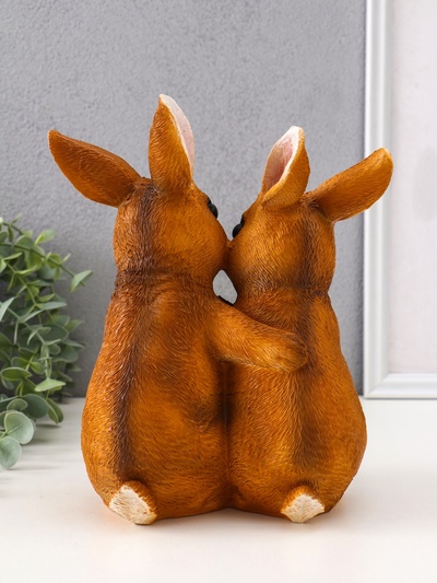 Фигурка полистоун TAKE IT EASY «Семья зайцев», 11×15×23 см