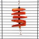 Игрушка для птиц с панцирем каракатицы и бусами, 20 х 6 см, оранжевая - Фото 5