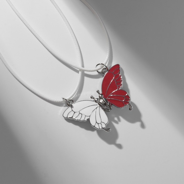 Кулоны "Неразлучники" на магните, бабочка яркая, цвет бело-красный в серебре, 45 см