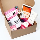 Гифтбокс «Чего хотят девушки»: кружка 300 мл., шоколад молочный 70 г., конфета жевательная 50 г., жвачка 11,5 г., печенье с предсказанием 1 шт., открытка - фото 23912058