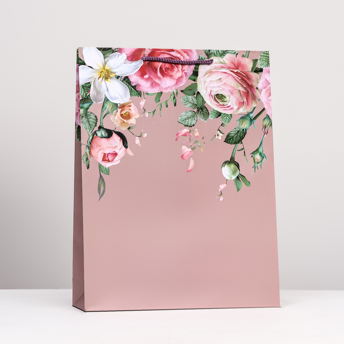 Пакет подарочный "цветы" темно-розовый, 32,5 х 42,5 х 10 см