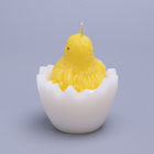 Декоративная свеча "Цыплёнок в яйце" - фото 9756361
