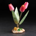 Сувенир Тюльпаны с бабочкой, 3 цветка, розовые, селенит - фото 321485748