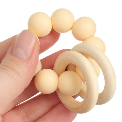 Прорезыватель силиконовый M&B с деревянным кольцом, бежевый