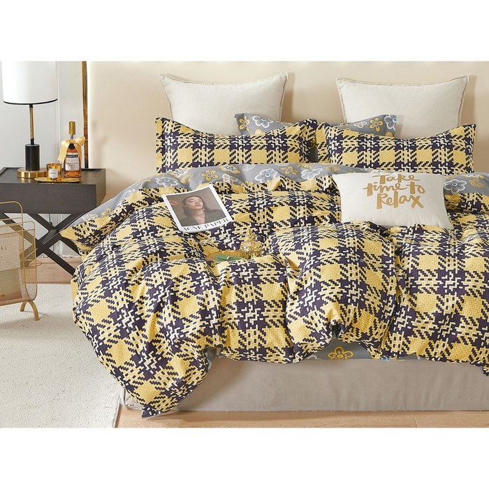 

Постельное бельё 2 сп Satin de Luxe, размер 230x240 см, 180x210 см, 50x70 см - 2 шт