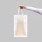 Пакет подарочный с окном, белый, 50×30×25 см - Фото 1