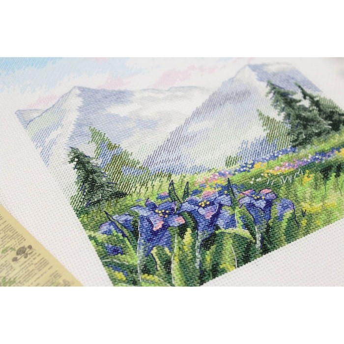 Набор для вышивания «Прогулка в горы» 20 × 16 см