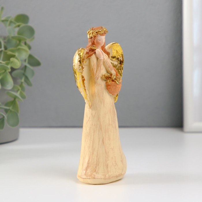 Сувенир полистоун "Девушка-ангел и золотая рожь в корзинке" 4,3х6,7х15,5 см