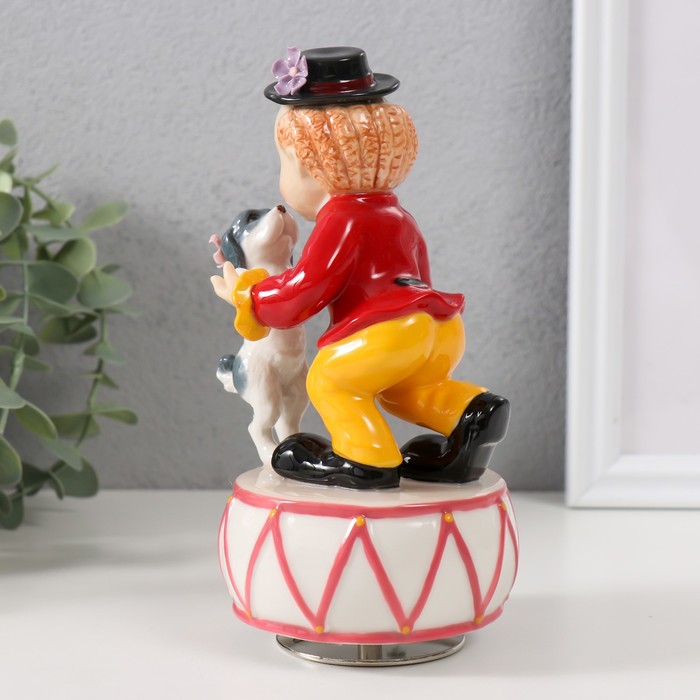 Сувенир керамика музыкальный "Клоун танцует с собачкой на барабане" 8х9,5х16,5 см