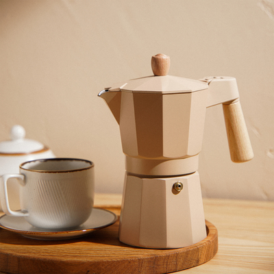 Кофеварка гейзерная SL Home «Ферамо», 300 мл, 11×15.5×20 см, бежевая