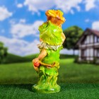 Садовая фигура "Гном с корзиной фруктами наверху справа" 21х18х49см - Фото 3
