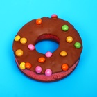 Кекс "PAPITA  DONUT", с какао-глазурью, клубничной начинкой и цветным драже 40 г (комплект 3 шт) - фото 24049494