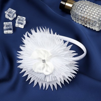 Ободок для волос Выбражулька «Малышка», цветок острые лепестки, 0.9 см, белый