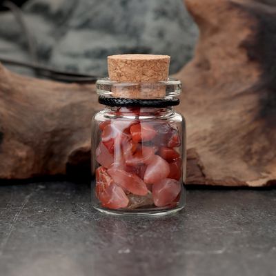 Сувенир-бутылка с натуральными камнями "Сердолик", 3 х 2 см