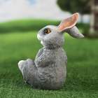 Садовая фигура "Кролик с морковкой" 26см - Фото 3