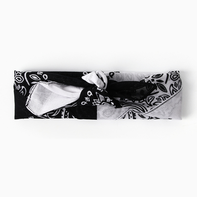 Платок женский, цвет белый/черный, размер 53-53