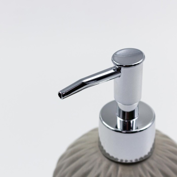 Дозатор для жидкого мыла Joy Home, керамика, серый рифленый - фото 1909648769