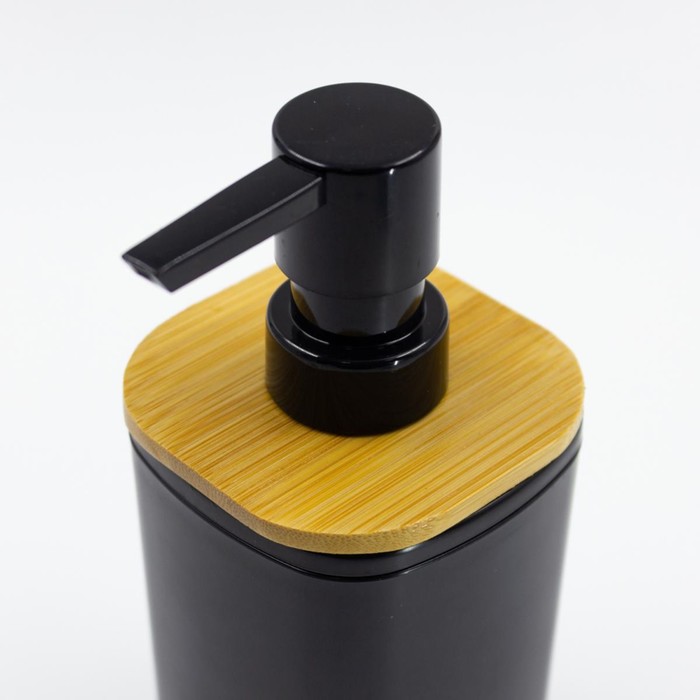 Дозатор для жидкого мыла Joy Home, пластик, чёрный с бамбуком - фото 1909648850