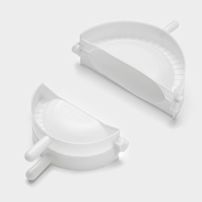 Набор для лепки пельменей Доляна, 3 предмета, формы d=7.5 и 10 см, скалка 21.5 см, МИКС