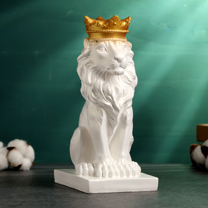Копилка "Лев с короной" белый с золотой короной, 23см - Фото 1