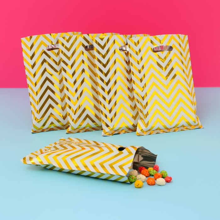 Набор подарочных пакетов, металлизированный, "Зиг-заг" золотой 17х25 см , 20 микрон 10 шт набор - Фото 1