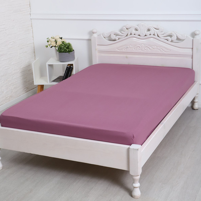 Простыня на резинке 1.5-спальная «Атра. Клюква в сахаре», 140×200+20, бязь