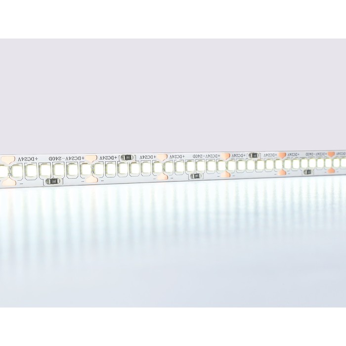 Светодиодная лента Ambrella GS3303, 5 м, IP20, 2835, 240 LED/м, 18 Вт/м, 24V, свечение холодное белое - фото 1906733307