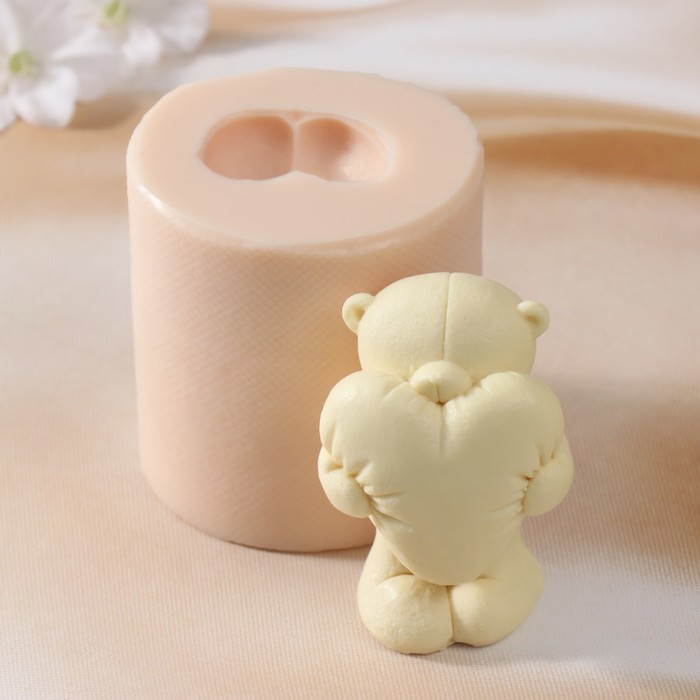 Молд силиконовый "Медведь с большим сердцем" Силикон 8,5х6,5х5 см - Фото 1