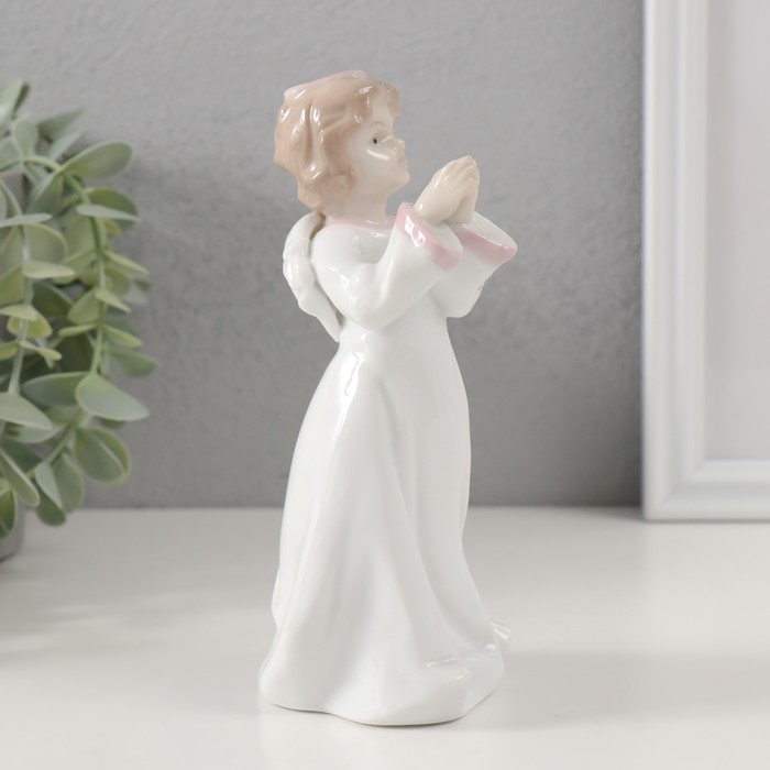 Сувенир керамика "Ангел в белом  платье со сложенными руками" 7,5х8х16 см