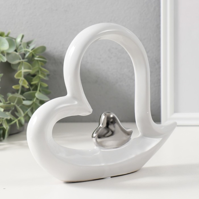 Сувенир керамика "Сердце в сердце" белый с серебром 20,5х4х18 см