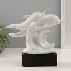 Сувенир керамика "Дельфины на волнах" белый 7,3х22х23 см