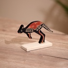 Сувенир «Кенгуру», на подставке, дерево, 11×4×8 см - Фото 1