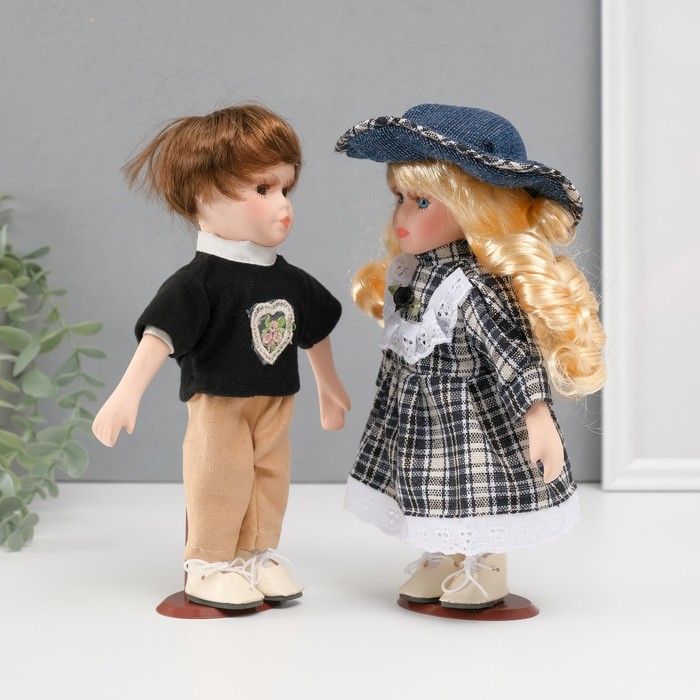 Кукла коллекционная парочка "Лена и Серёжа, клетчатый наряд" набор 2 шт 21 см - фото 1911137324