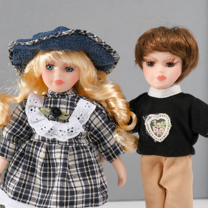 Кукла коллекционная парочка "Лена и Серёжа, клетчатый наряд" набор 2 шт 21 см - фото 1911137326