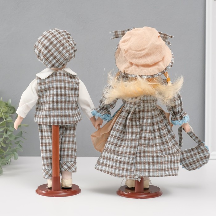 Кукла коллекционная парочка "Алёна и Антон, наряд в клеточку" набор 2 шт 30 см - фото 1911137355