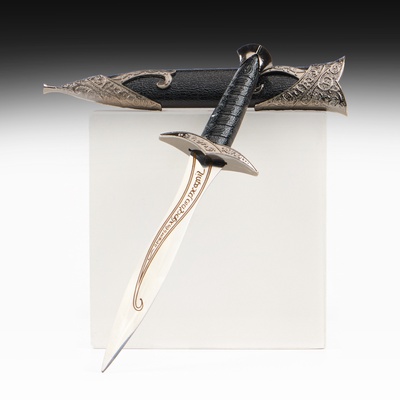 Макет оружия «Сувенирный меч. Жало», лезвие с изгибом на ножнах витые узоры, чёрный с серебром, 28 см