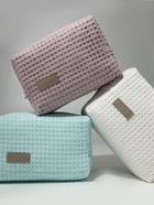 Косметичка женская на молнии TEXTURA, объёмная, средний размер, мягкая, розовая - Фото 2