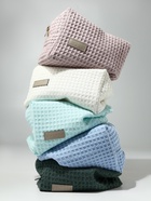 Косметичка женская на молнии TEXTURA, объёмная, средний размер, мягкая, розовая - Фото 4