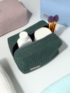 Косметичка женская на молнии TEXTURA, объёмная, средний размер, мягкая, зелёная - Фото 4