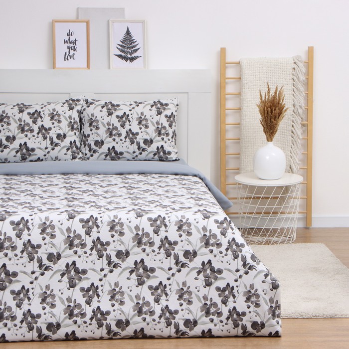 Постельное бельё LoveLife 2сп Flowers 175х215см,200х240см,50х70см-2шт, жатка, 100% п/э, 100гр/м2 - Фото 1
