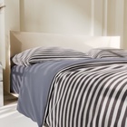 Постельное бельё Этель 1,5 сп Strip 150х215см, 150х225см, 50х70± 3см-2 шт, новосатин - фото 26454191
