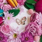 Брошь «Бабочка искристая», цветная в золоте - Фото 3