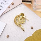 Брошь «Абстракция» ажурные завитки, цвет белый в золоте - Фото 2